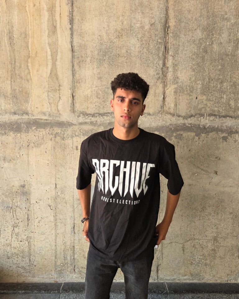 1.1_1c6dbed4-d2aa-43eb-87bb-93010809bc80 Black Short-Sleeved, Oversized T-shirt