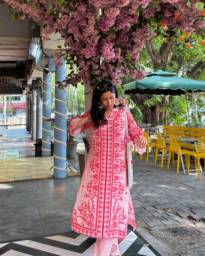 1_1_24c25182-5752-44f9-b250-e3d209d2666a floral pink printed design kurta set