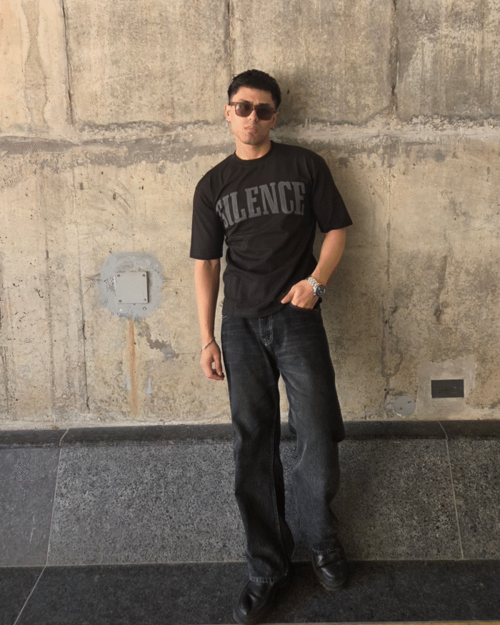 Silence Black Oversized Tshirt