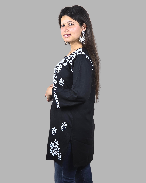 2_2f3027ef-bc7b-4eea-9f8a-be9fd334525a Women's Black Chikankari Short Kurti