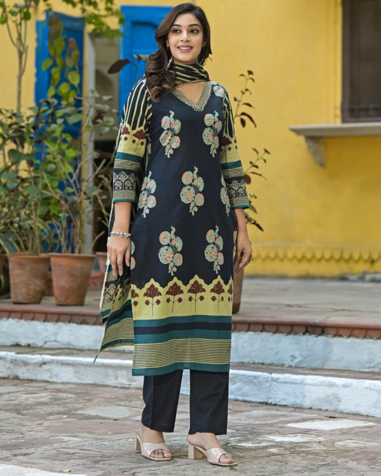 Blue Digital Print V Neck 3 Pcs Suit