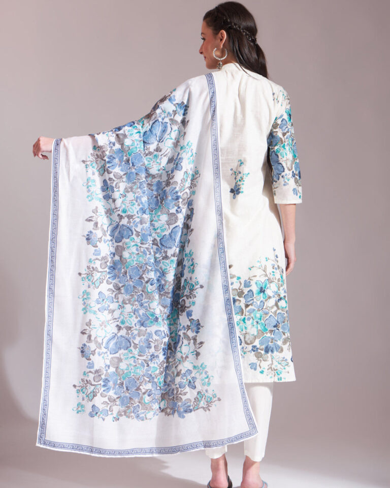 Blue Fusion With White-Tassel Work Malchanderi 3 piece set