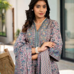 green anarkali dress for women_trooking fashions