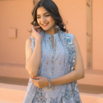 grey suit printed trooking