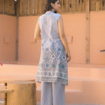 grey suit printed trooking