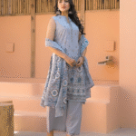 grey suit printed trooking