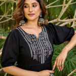 Black Puffed Sleeve Tunic Top