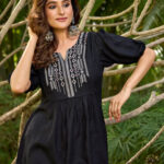 Black Puffed Sleeve Tunic Top